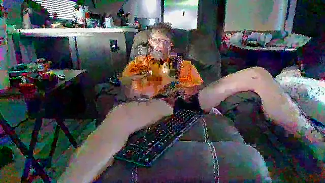 lateniter online show from September 2025 12:30:01 PM