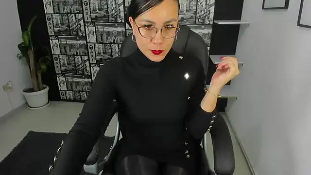 Snapshot of Agata-Moon chatting on December 2024 11:44:02 AM Agata-Moon online show from December 2024 11:44:02 AM