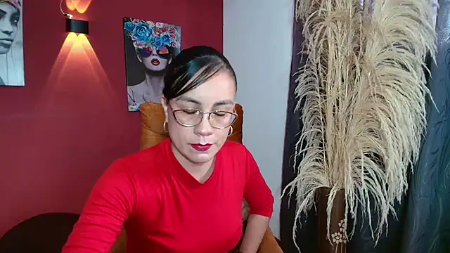 Snapshot of Agata-Moon chatting on March 2025 04:15:02 PM Agata-Moon online show from March 2025 04:15:02 PM
