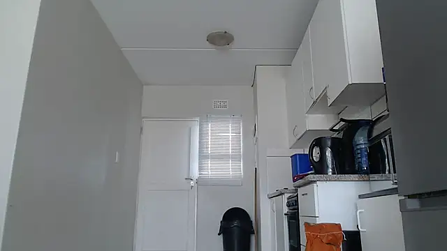 Snapshot of officialkhakes_za chatting on November 2025 09:07:02 AM officialkhakes za online show from November 2025 09:07:02 AM