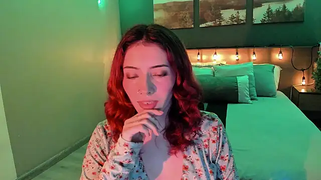 LiliJones  online show from January 2025 05:05:01 PM