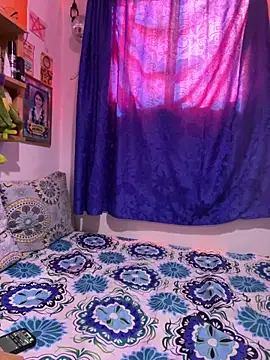 LiliJones  online show from November 2025 02:06:01 PM