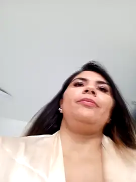 Snapshot of Luna_Dumont chatting on January 2025 02:03:02 PM Luna Dumont online show from January 2025 02:03:02 PM