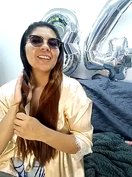 Snapshot of Luna_Dumont chatting on January 2025 09:18:01 PM Luna Dumont online show from January 2025 09:18:01 PM