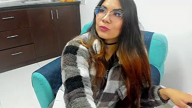 Snapshot of Luna_Dumont chatting on February 2025 11:21:02 AM Luna Dumont online show from February 2025 11:21:02 AM