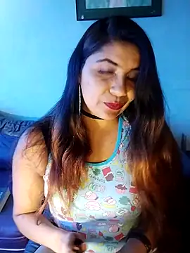Snapshot of Luna_Dumont chatting on February 2025 08:47:01 PM Luna Dumont online show from February 2025 08:47:01 PM