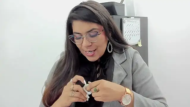 Snapshot of Luna_Dumont chatting on September 2025 11:10:02 AM Luna Dumont online show from September 2025 11:10:02 AM