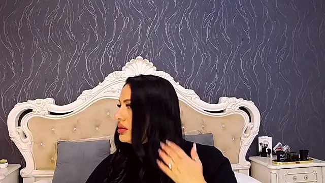 Lauren Saint online show from October 2025 02:13:01 PM