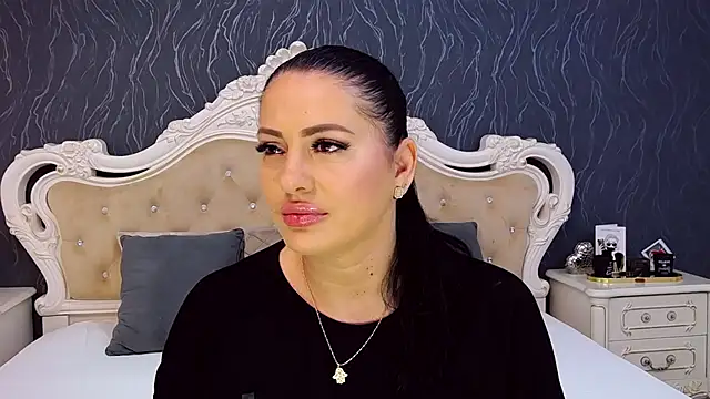 Lauren Saint online show from November 2025 08:45:01 AM