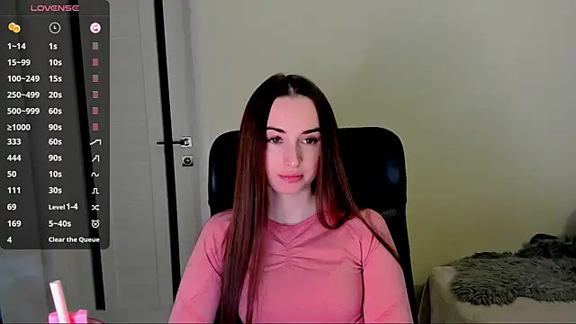 Kimmberr online show from October 2025 06:17:01 AM