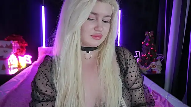 CocoSecretss online show from December 2024 11:11:02 AM