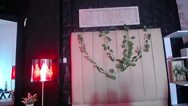 Snapshot of kendall_saenz chatting on October 2025 07:36:02 PM kendall saenz online show from October 2025 07:36:02 PM