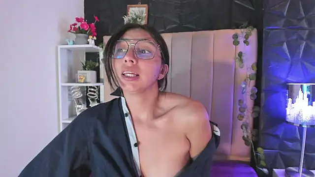 kendall saenz online show from February 2026 07:44:02 PM