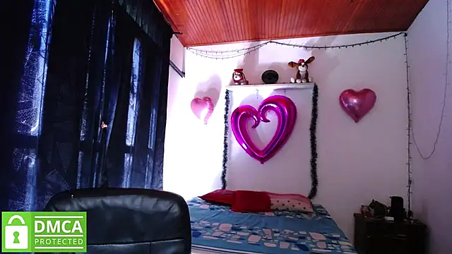 Mr MrsCurie online show from December 2024 02:44:01 PM