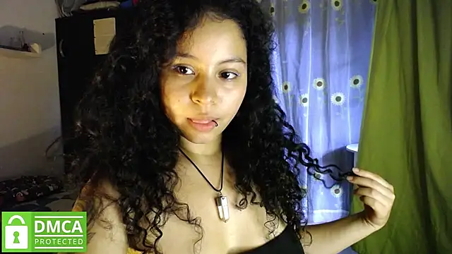 Snapshot of Mr_MrsCurie chatting on April 2026 10:36:02 PM Mr MrsCurie online show from April 2026 10:36:02 PM