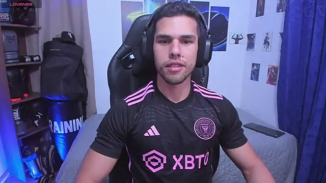 JacobKirito online show from October 2025 02:01:02 AM