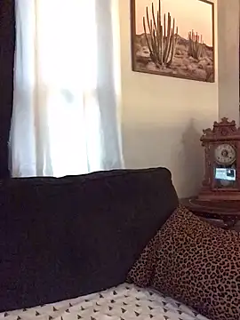 SidneyRaee online show from March 2026 06:57:01 PM