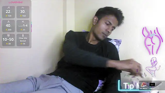 Snapshot of just_fucks chatting on December 2025 08:05:02 PM just fucks online show from December 2025 08:05:02 PM