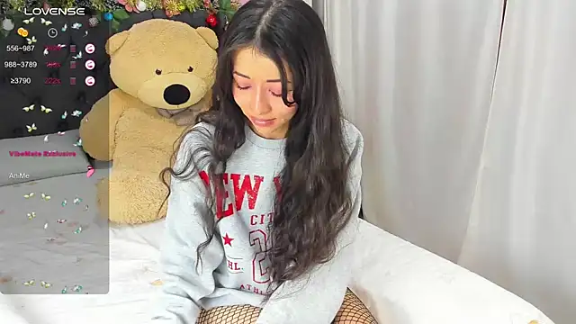 SophiaLiu online show from December 2024 10:28:02 PM