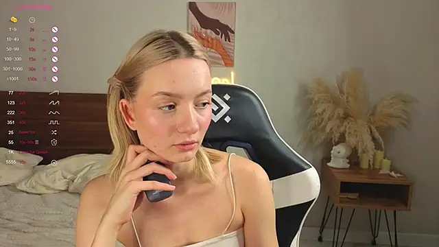 IdaValenti online show from September 2025 01:06:02 AM