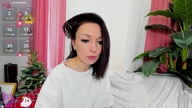 Snapshot of jessica_tiny chatting on January 2025 05:21:02 AM jessica tiny online show from January 2025 05:21:02 AM