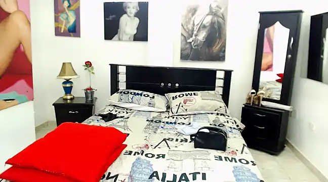 VeronicaReynolds online show from March 2025 04:22:02 PM