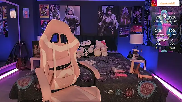 LanaKyutt online show from November 2025 02:38:01 PM