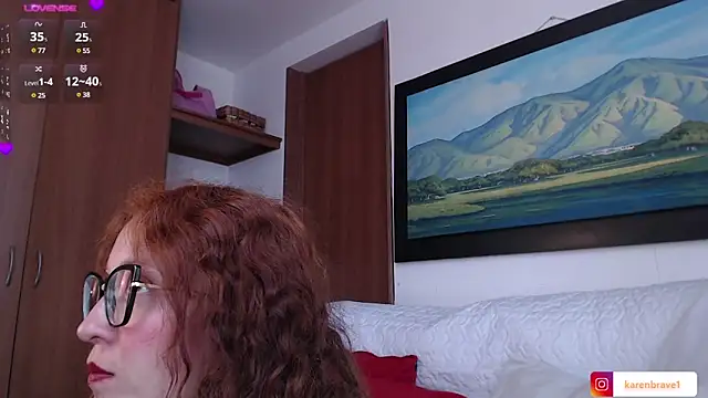 Snapshot of karen_brave chatting on December 2024 05:44:01 PM karen brave online show from December 2024 05:44:01 PM