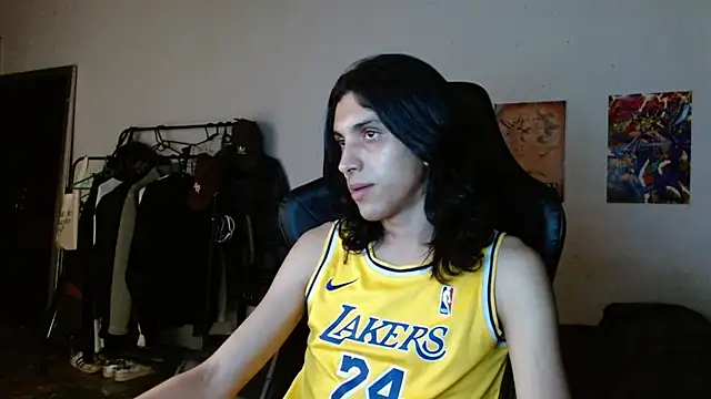 Snapshot of angelitofemboy chatting on January 2025 10:58:02 PM angelitofemboy online show from January 2025 10:58:02 PM