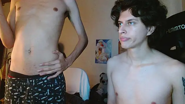 Snapshot of angelitofemboy chatting on February 2025 05:22:01 PM angelitofemboy online show from February 2025 05:22:01 PM