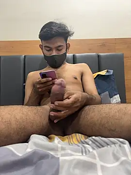 Snapshot of rajapo_1 chatting on April 2026 05:10:02 PM rajapo 1 online show from April 2026 05:10:02 PM