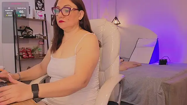 lady nylon  online show from November 2025 11:46:02 AM