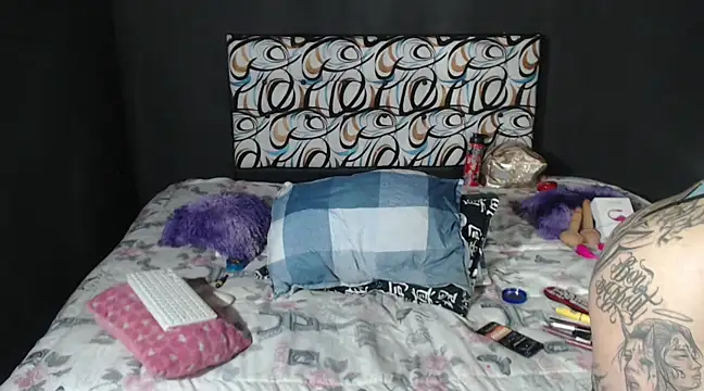 Snapshot of emma_onassis_17 chatting on January 2025 03:34:02 AM emma onassis 17 online show from January 2025 03:34:02 AM