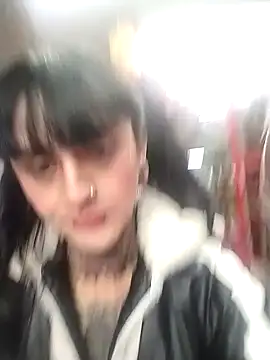 Snapshot of emma_onassis_17 chatting on January 2025 03:54:02 AM emma onassis 17 online show from January 2025 03:54:02 AM