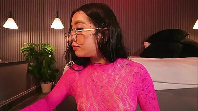 EriKlein online show from February 2026 07:58:01 PM