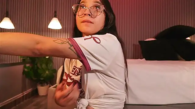 EriKlein online show from March 2026 08:26:02 PM