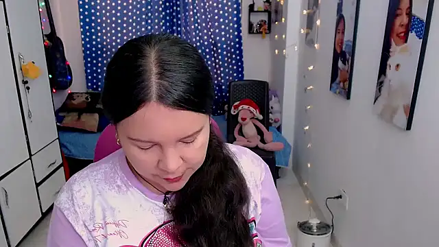 claryssa  online show from December 2025 09:01:02 PM