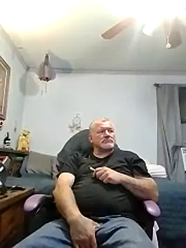 bigdoog8 online show from March 2026 10:24:02 PM