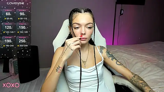 Mariella Adamss online show from October 2025 11:14:02 AM