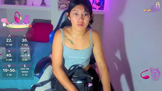 Snapshot of emily_rosse04 chatting on October 2025 11:51:02 AM emily rosse04 online show from October 2025 11:51:02 AM