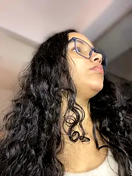 CurlyGirl 1 online show from December 2024 01:14:01 PM