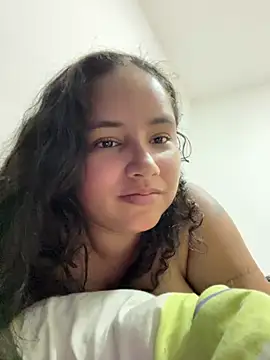 CurlyGirl 1 online show from January 2025 12:00:01 PM