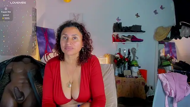 Snapshot of SheraHadee chatting on February 2025 02:53:02 AM SheraHadee online show from February 2025 02:53:02 AM