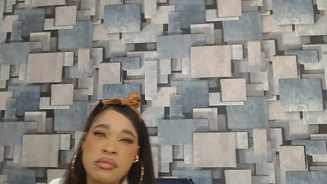 angel dthroatt online show from November 2025 12:06:01 PM