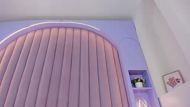 Snapshot of CristalCornner_ chatting on March 2025 07:53:01 PM CristalCornner online show from March 2025 07:53:01 PM