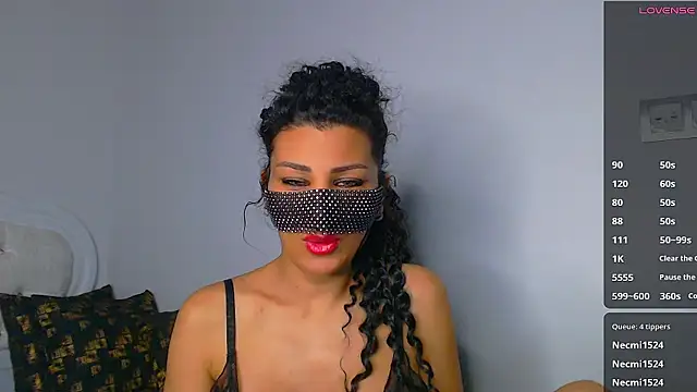 Turkish Latina online show from December 2024 12:45:02 AM