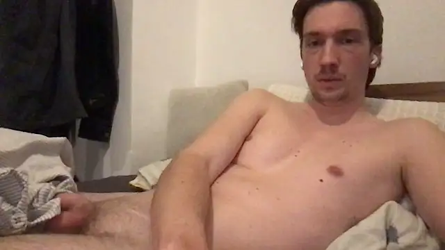 hungandfun05 online show from January 2026 11:06:02 PM