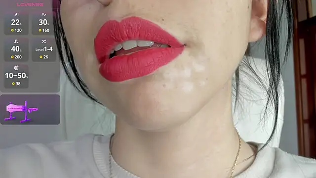 Snapshot of Katty_mouth chatting on December 2024 08:28:01 PM Katty mouth online show from December 2024 08:28:01 PM