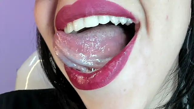Snapshot of Katty_mouth chatting on June 2026 05:36:01 PM Katty mouth online show from June 2026 05:36:01 PM