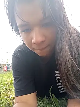 Snapshot of VivienAndClark chatting on November 2025 04:16:01 PM VivienAndClark online show from November 2025 04:16:01 PM